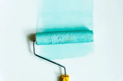 Peinture intérieure à Pouy-de-Touges — murs, plafonds et boiseries